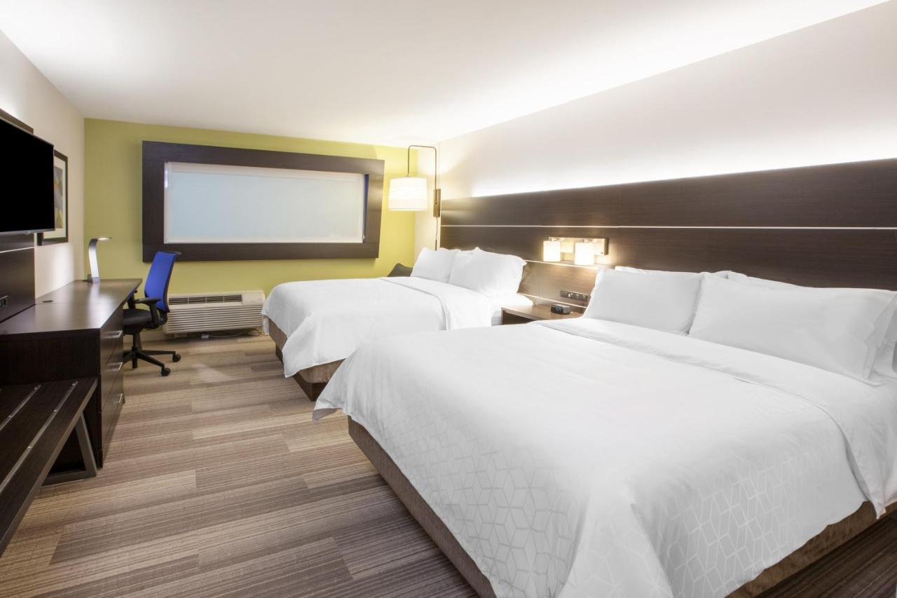 Holiday Inn Express & Suites Del Rio By Ihg Exterior foto