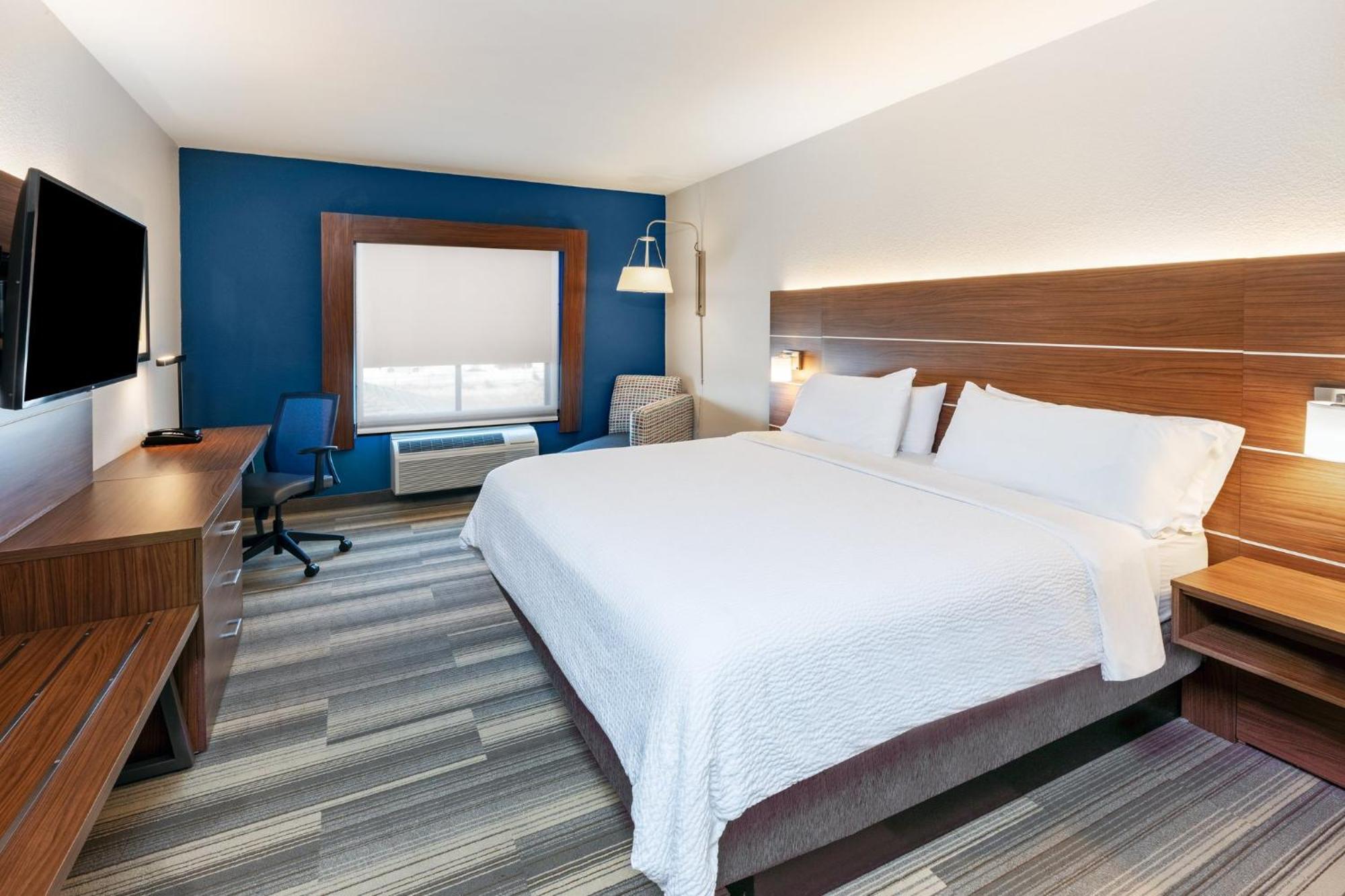 Holiday Inn Express & Suites Del Rio By Ihg Exterior foto